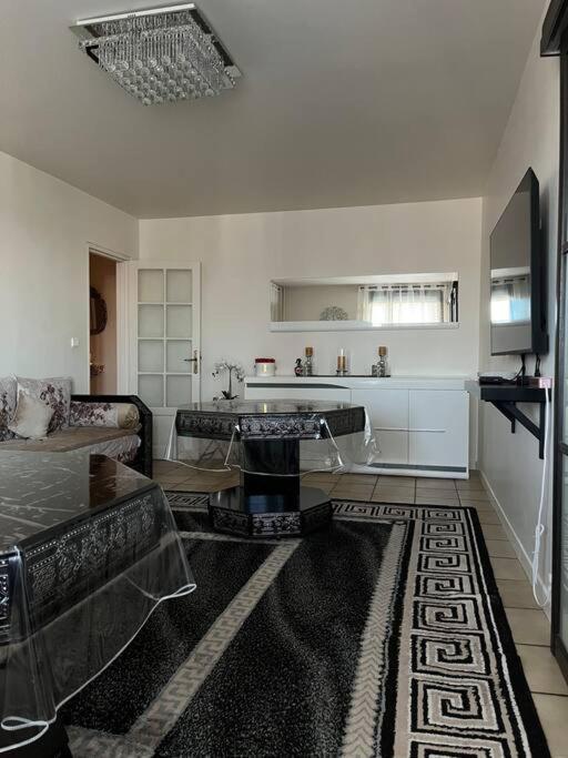 Flat Lägenhet Toulouse Exteriör bild